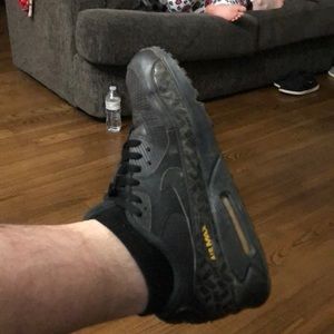 Meet your Posher, Lee